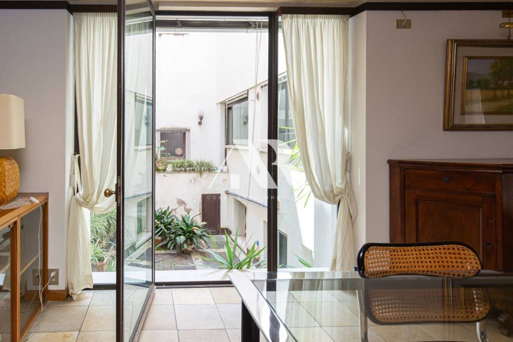 casa indipendente in vendita a Verona in zona Centro Storico