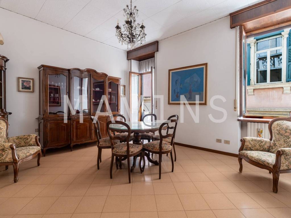 appartamento in vendita a Verona in zona Centro Storico