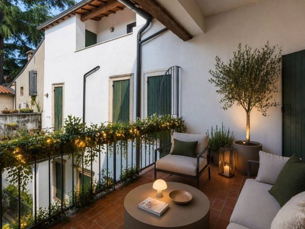 appartamento in vendita a Verona in zona Centro Storico