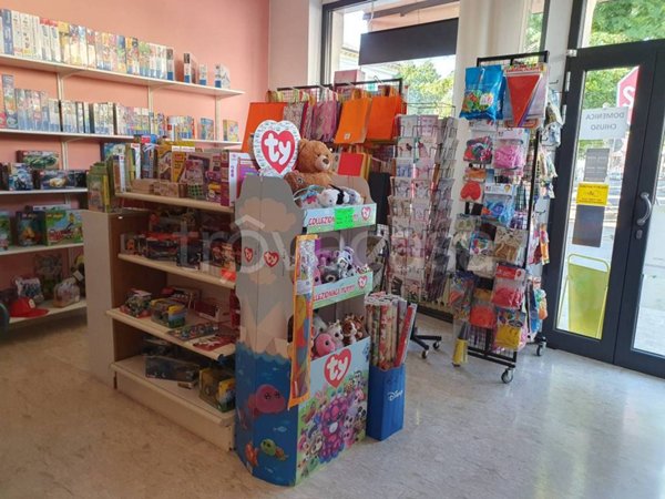 negozio in vendita a Verona in zona Centro Storico