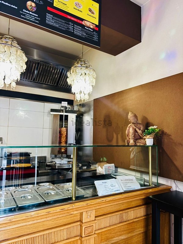 negozio in vendita a Verona in zona Cadidavid