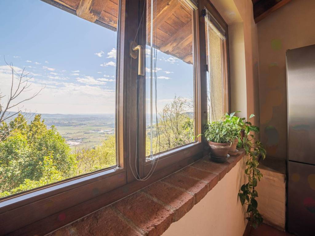 casa indipendente in vendita a Verona in zona Avesa