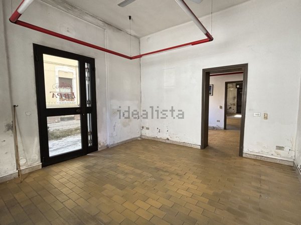 locale commerciale in vendita a Verona in zona Golosine