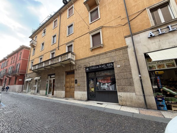 appartamento in vendita a Verona in zona Centro Storico