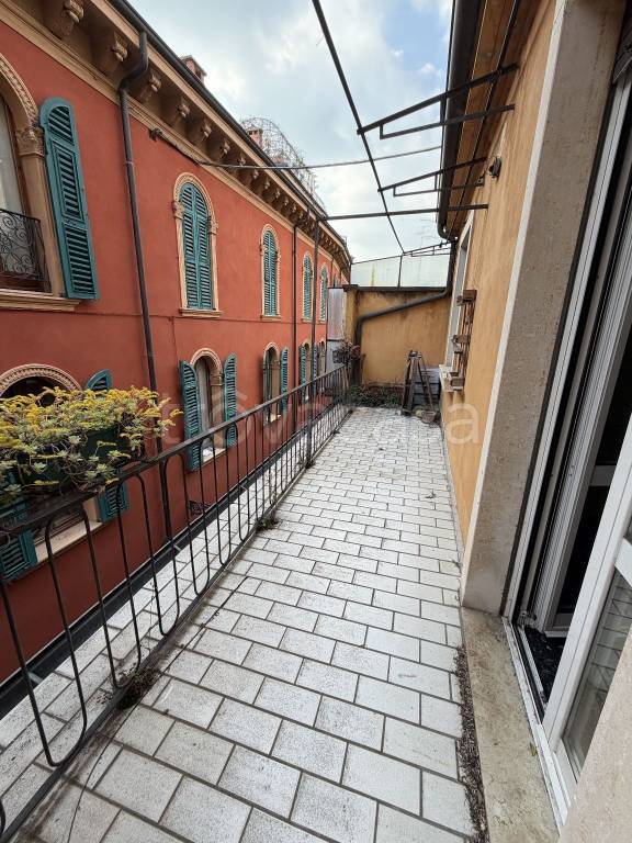 appartamento in vendita a Verona in zona Centro Storico