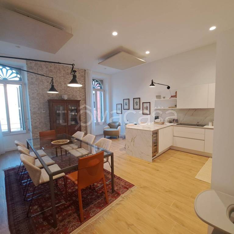 appartamento in vendita a Verona in zona Centro Storico