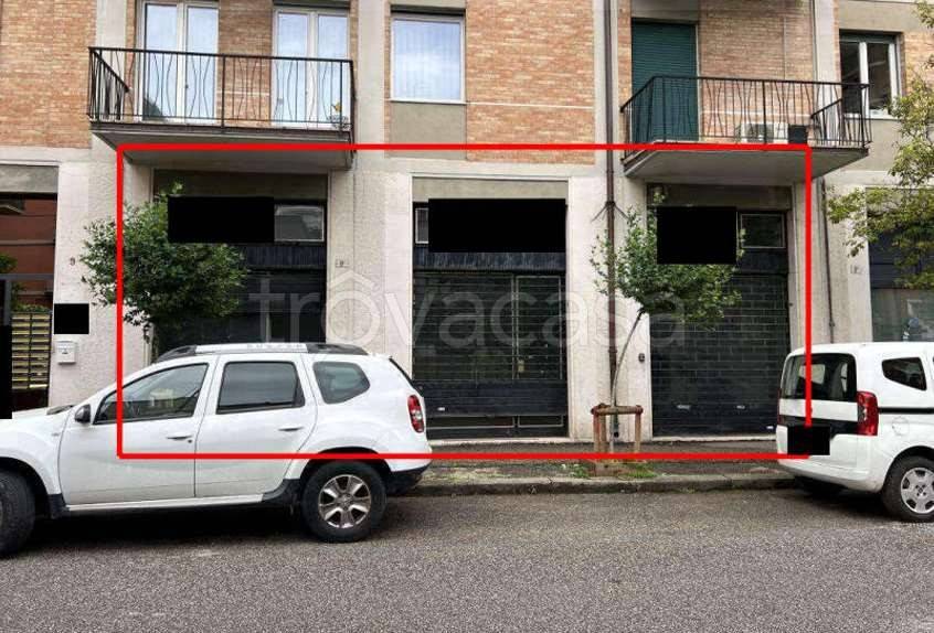 negozio in vendita a Verona in zona Borgo Trento