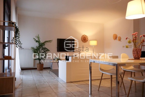 appartamento in vendita a Verona in zona Saval