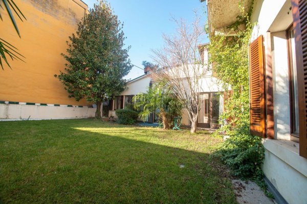 appartamento in vendita a Verona in zona Centro Storico