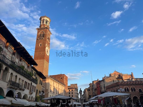 appartamento in vendita a Verona in zona Centro Storico