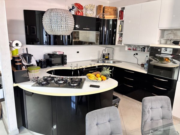 appartamento in vendita a Verona in zona Cadidavid