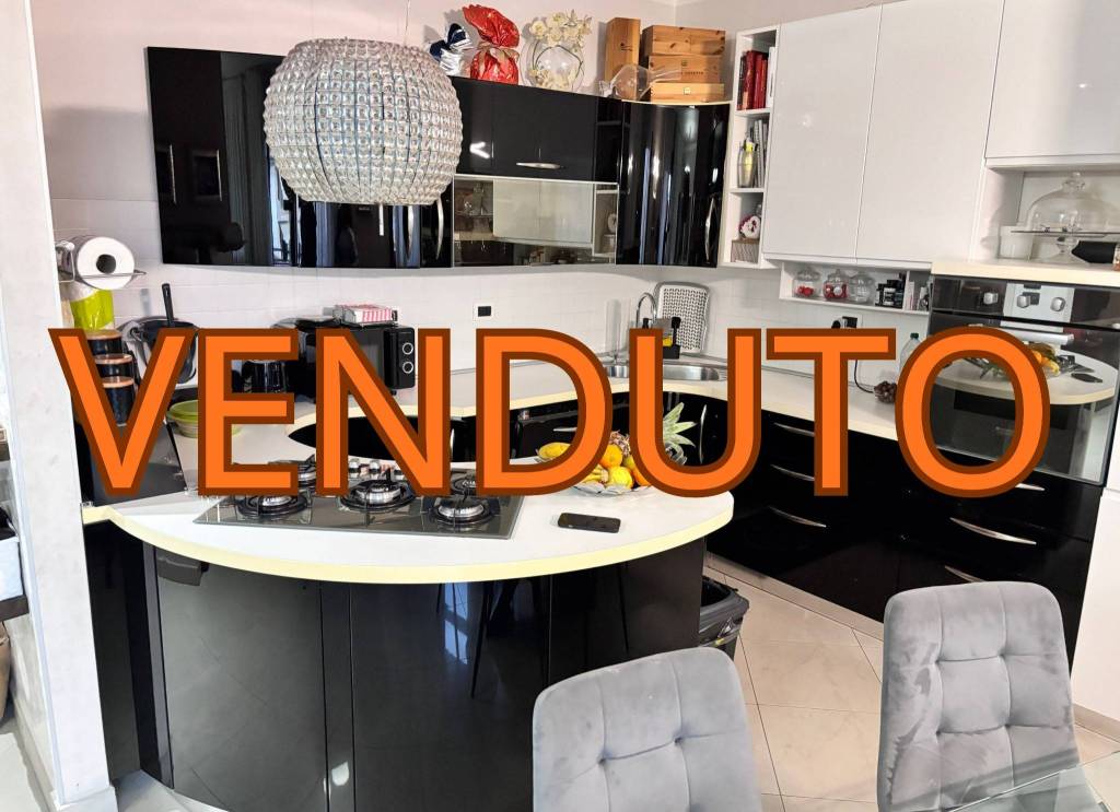 appartamento in vendita a Verona in zona Cadidavid