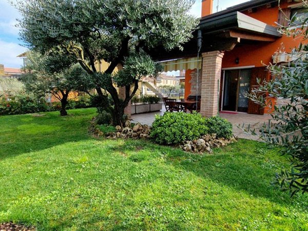 casa indipendente in vendita a Verona in zona Borgo Roma