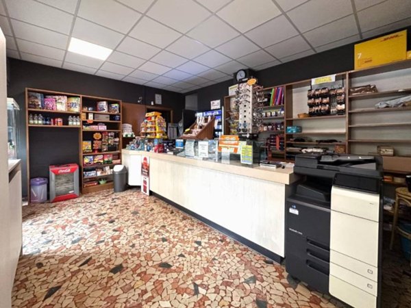 negozio in vendita a Verona in zona Borgo Trento