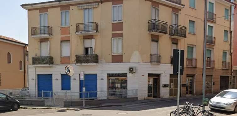 negozio in vendita a Verona in zona San Pancrazio