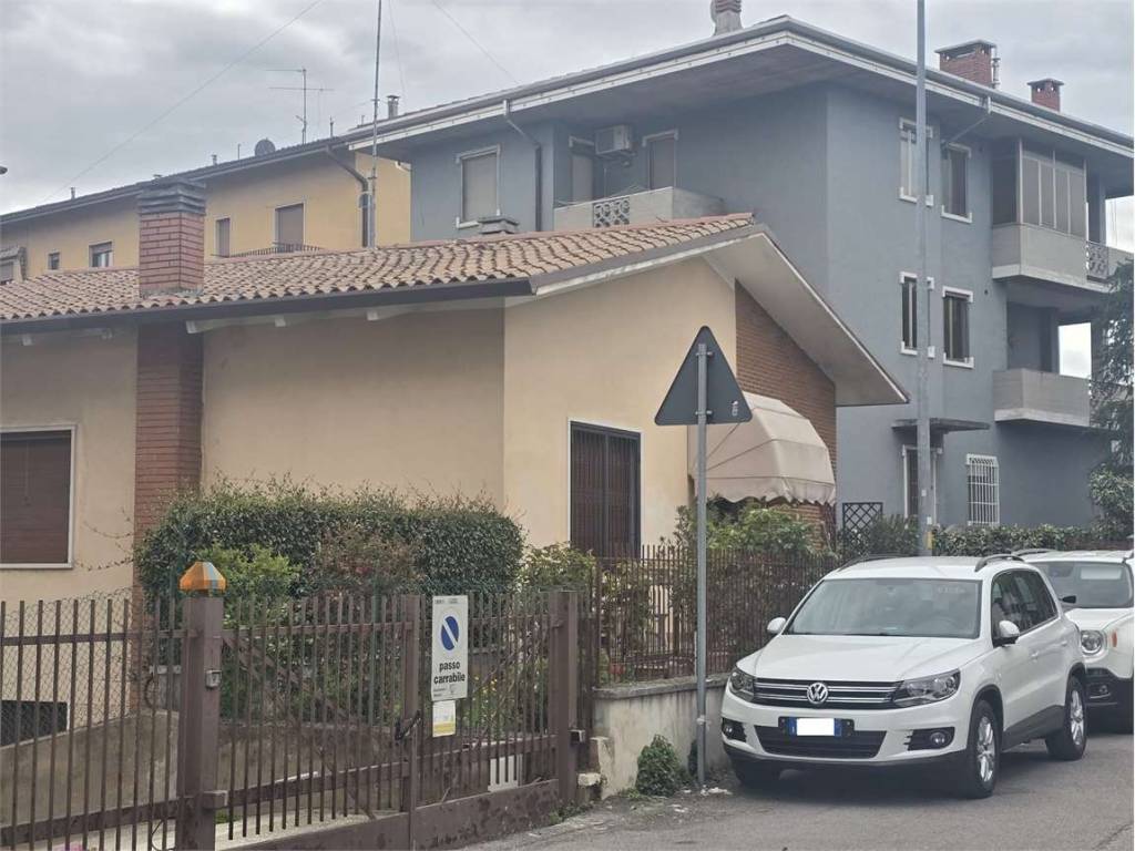 casa indipendente in vendita a Verona in zona San Massimo all'Adige