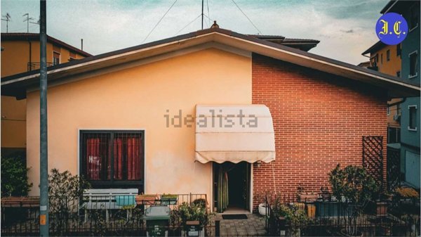 casa indipendente in vendita a Verona in zona San Massimo all'Adige
