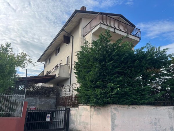 casa indipendente in vendita a Verona in zona San Pancrazio