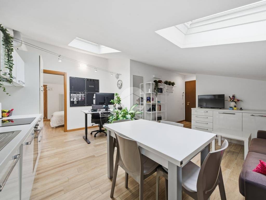 appartamento in vendita a Verona in zona Borgo Roma