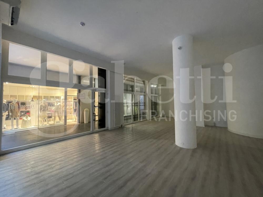 negozio in vendita a Verona