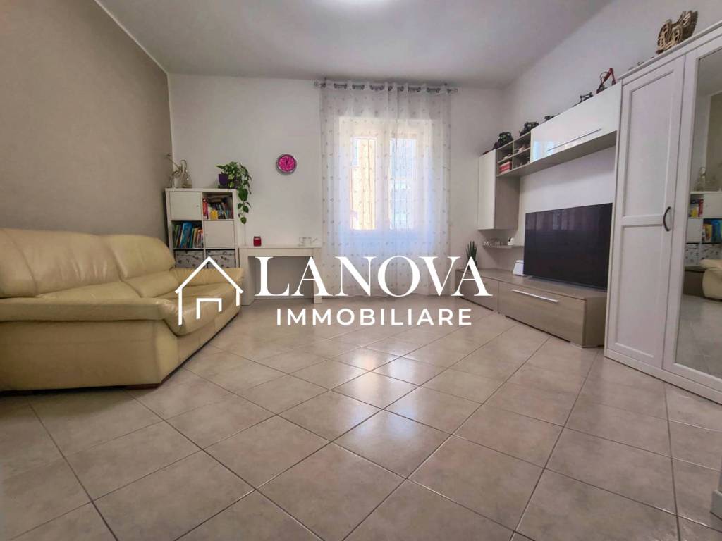 appartamento in vendita a Verona in zona Borgo Roma