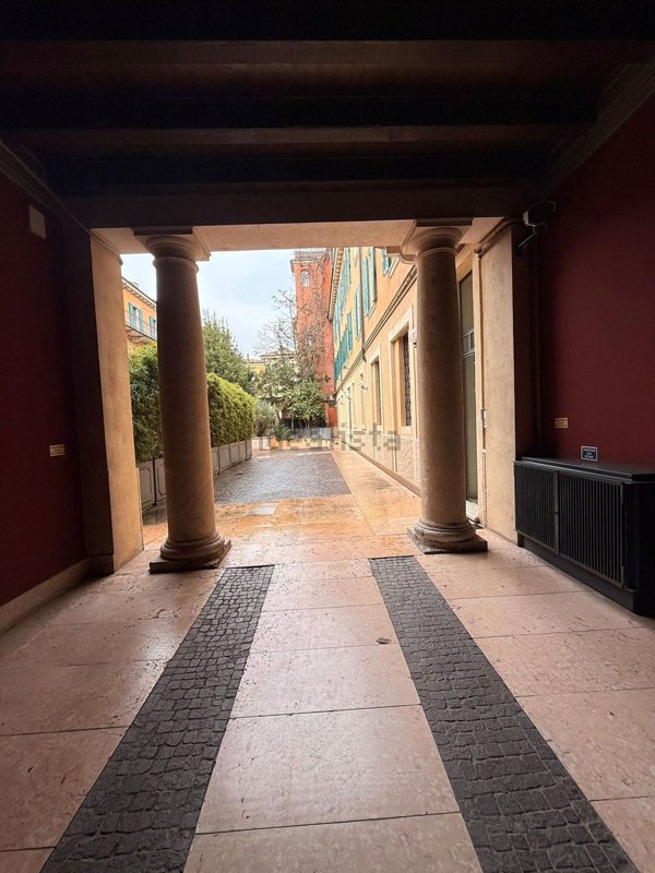 appartamento in vendita a Verona in zona Centro Storico
