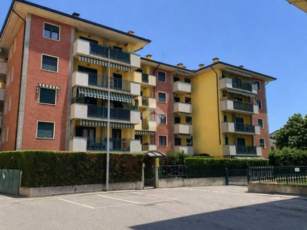 appartamento in vendita a Verona in zona Borgo Roma