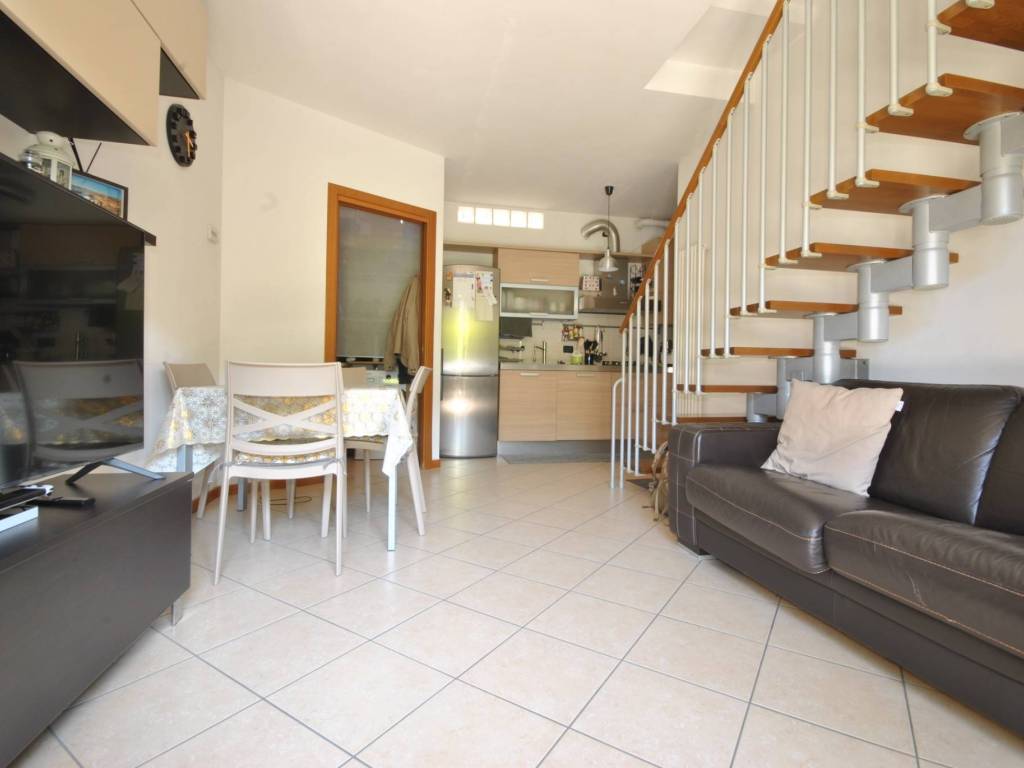 appartamento in vendita a Verona in zona Santa Lucia