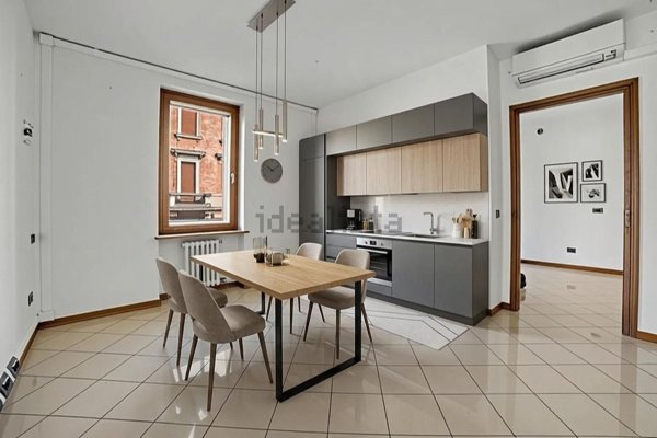 appartamento in vendita a Verona in zona Centro Storico