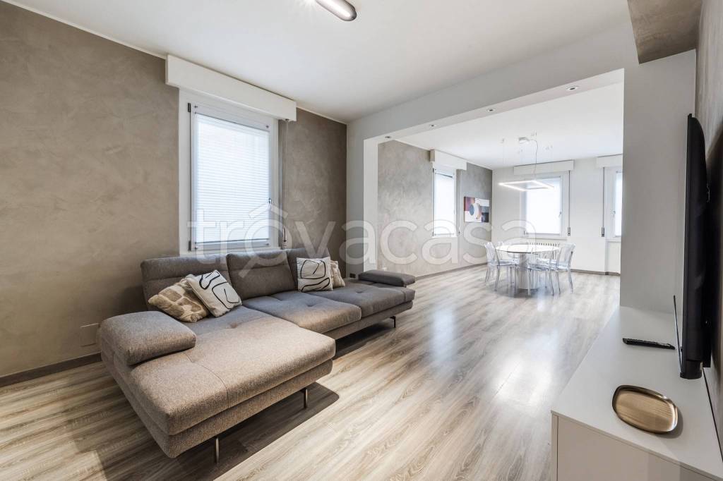 appartamento in vendita a Verona in zona Centro Storico