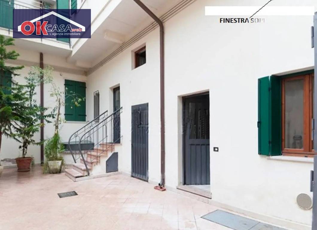 appartamento in vendita a Verona in zona Veronetta