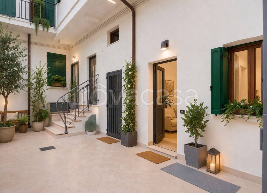appartamento in vendita a Verona in zona Veronetta