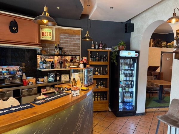 negozio in vendita a Verona in zona Borgo Venezia / Borgo Trieste