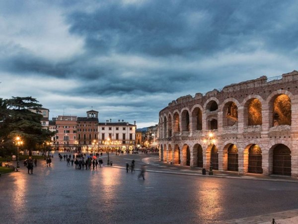appartamento in vendita a Verona in zona Centro Storico