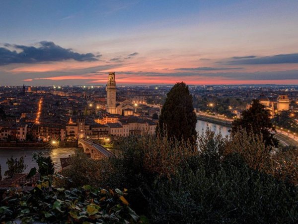 appartamento in vendita a Verona in zona Centro Storico