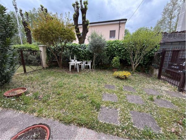 casa indipendente in vendita a Verona in zona Borgo Trento
