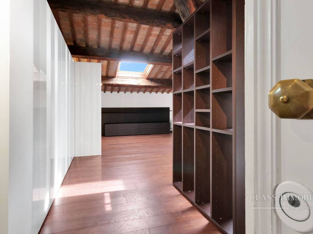appartamento in vendita a Verona in zona Centro Storico