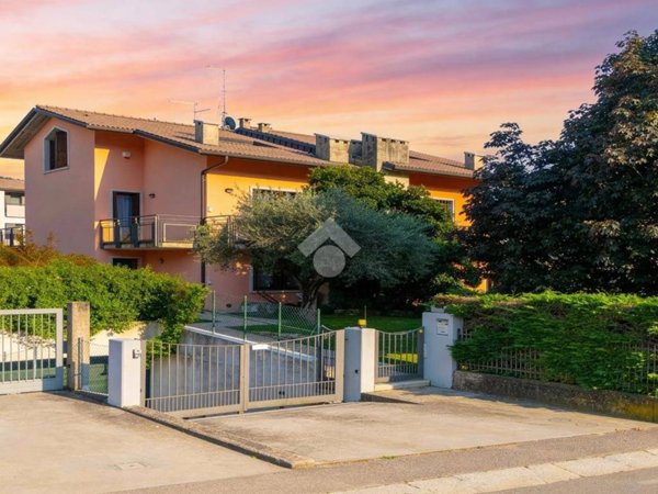 casa indipendente in vendita a Verona in zona Mizzole