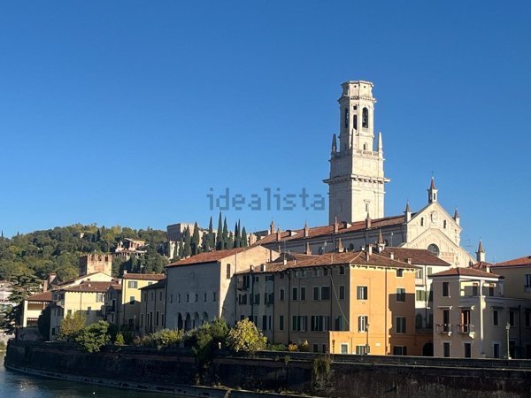 appartamento in vendita a Verona in zona Centro Storico