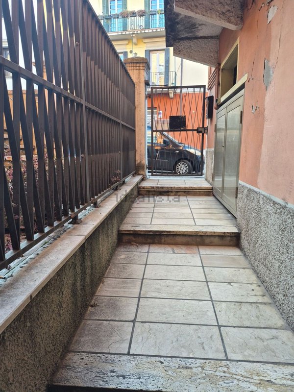 ufficio in vendita a Verona in zona Veronetta