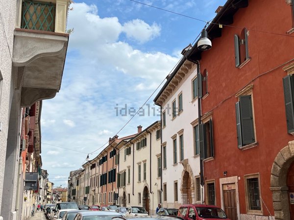 appartamento in vendita a Verona in zona Veronetta