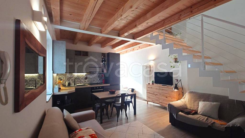 casa indipendente in vendita a Verona in zona San Michele