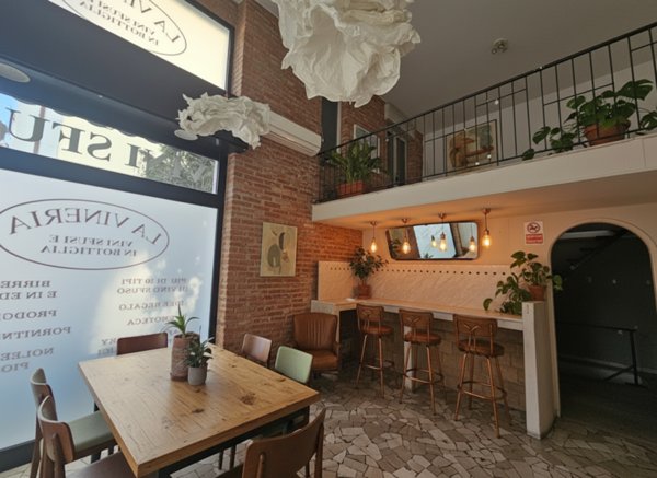 negozio in vendita a Verona in zona Borgo Venezia / Borgo Trieste