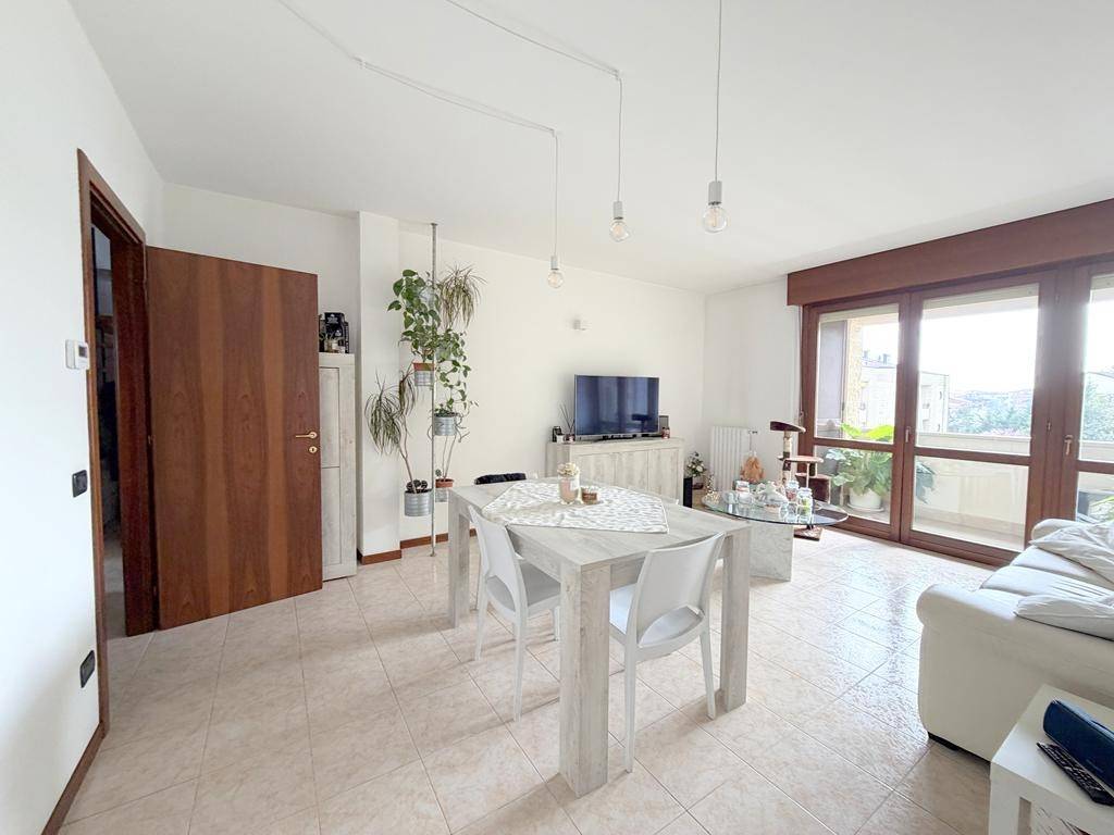 appartamento in vendita a Verona in zona Santa Lucia