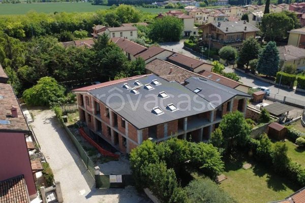 appartamento in vendita a Verona in zona Musicisti / Santa Croce
