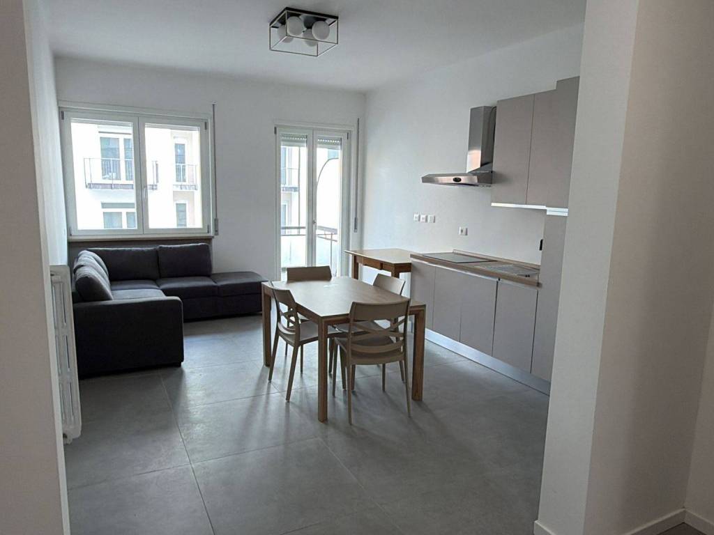 appartamento in vendita a Verona in zona Borgo Roma