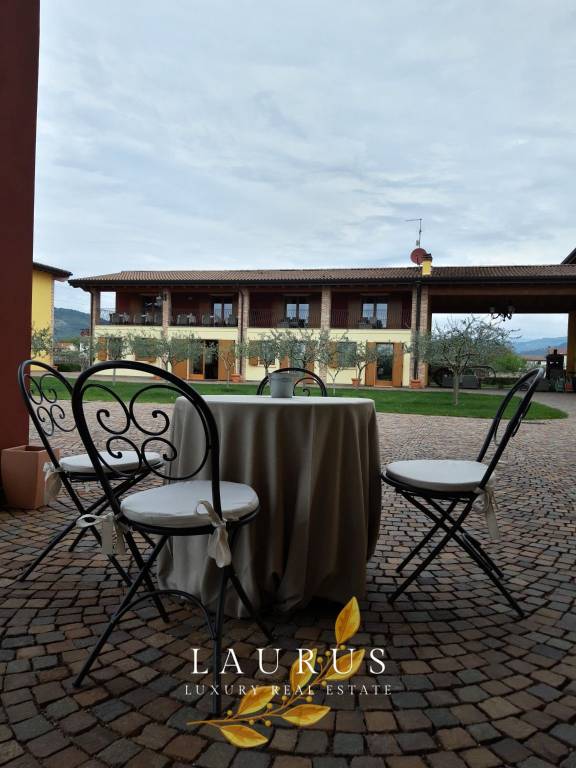 casa indipendente in vendita a Verona