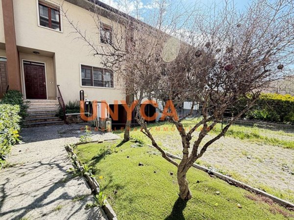 casa indipendente in vendita a Verona in zona San Michele Extra