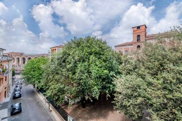 appartamento in vendita a Verona in zona Centro Storico