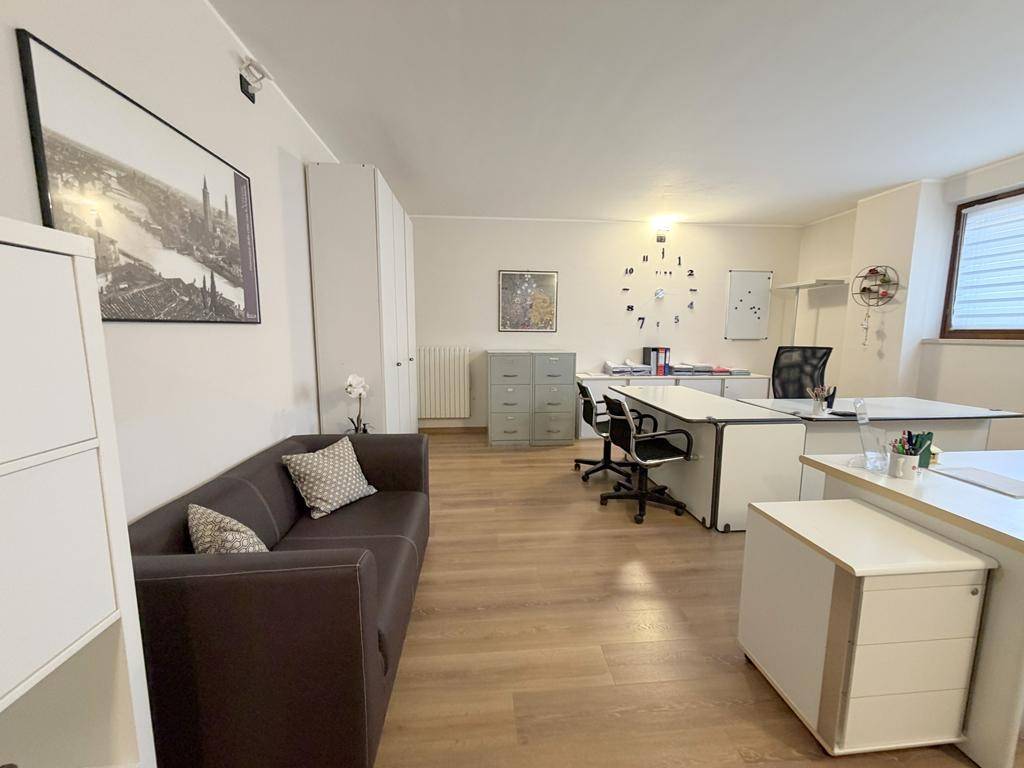 appartamento in vendita a Verona in zona Golosine